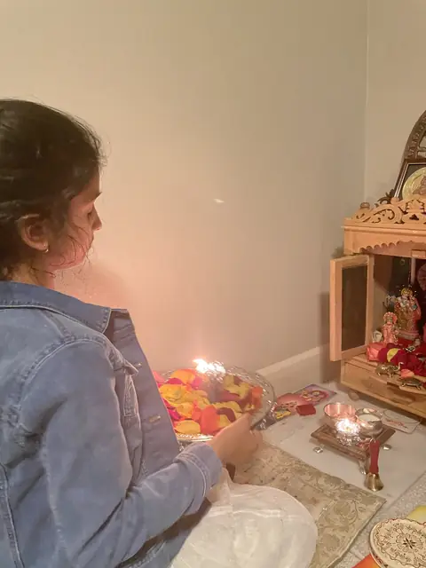 Photo of Khushbu or Mukesh, or mandap, chairs, havunkund