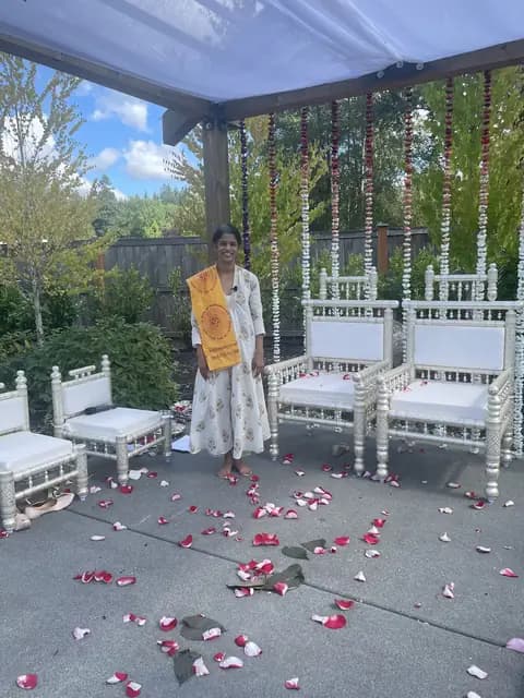 Photo of Khushbu or Mukesh, or mandap, chairs, havunkund