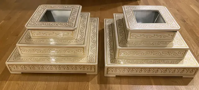 Photo of Khushbu or Mukesh, or mandap, chairs, havunkund